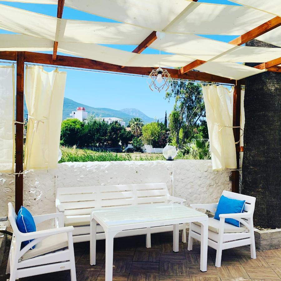 קוסדסי Holiday Hotel מראה חיצוני תמונה