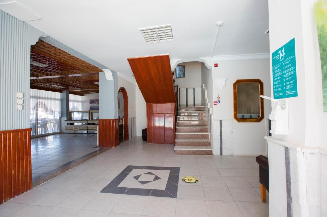 קוסדסי Holiday Hotel מראה חיצוני תמונה